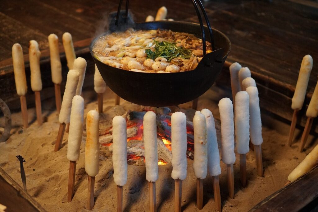 きりたんぽとは？秋田県・大館発祥の郷土料理｜歴史・特徴・作り方を解説